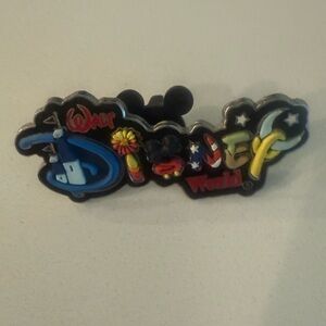 RAINBOW DISNEY PIN